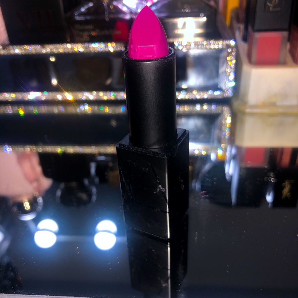 “Fanny” NARS audacious lipstick